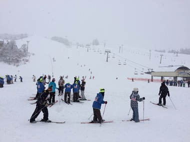 スキー場は雪不足解消で・・・