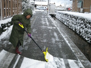 雪かき、がんばりました！