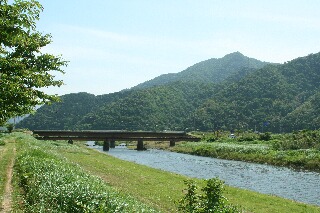 佐津川