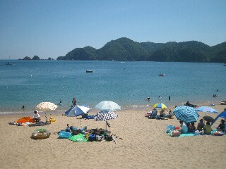 夏の海水浴シーズン真っ盛り・・・