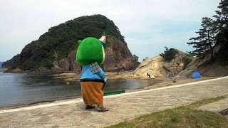 海岸にやってきたジオンくん