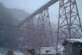 余部鉄橋雪の中