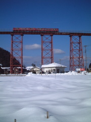 餘部鉄橋の雪景色（晴れ間）